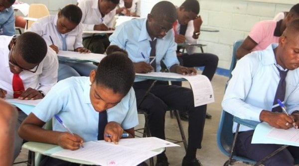 Les dates des examens de fin d'études secondaires modifiées pour commémorer l'assassinat de Jovenel Moïse - Date des examens officiels 2021-2022, Haïti, Jovenel Moïse