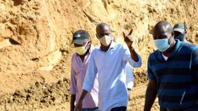 Le président Jovenel Moïse a visité le chantier des travaux de la route de Chansolme à Port-de-Paix. - Jovenel Moise échoué avec agritrans