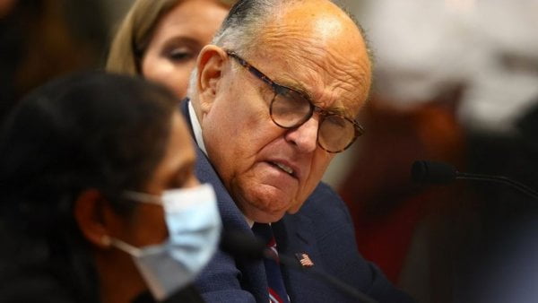 États-Unis : Rudy Giuliani, un avocat de Donald Trump testé positif au coronavirus - Coronavirus, États-Unis