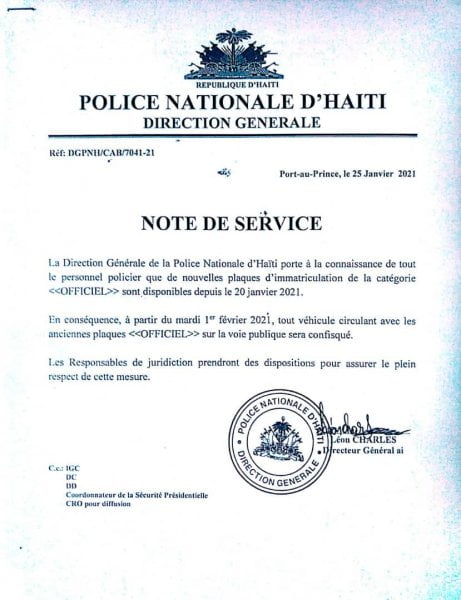 La Police annonce un nouveau format pour les plaques d'immatriculation "OFFICIEL" - officiel, Plaque