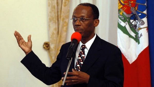 « Les zéros adorent la dictature, mais les Héros préfèrent la démocratie » dixit Jean-Bertrand Aristide - Jean Bertrand Aristide