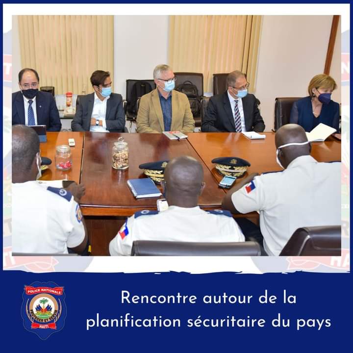 Rencontre entre la représentante du Secrétaire Général de l'ONU et le DG de la PNH -