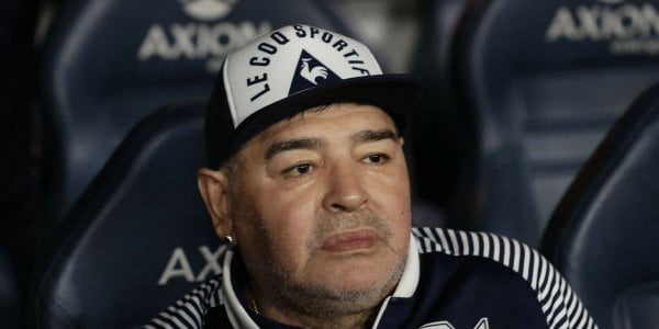 Mort de Diego Maradona : l’équipe soignante poursuivie pour homicide volontaire - Diego maradona, mort