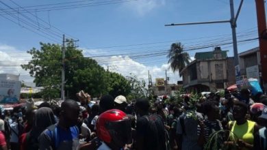 Haïti: protestation contre l'enlèvement du Doyen de l'Université Saint François d'Assise - Kidnapping