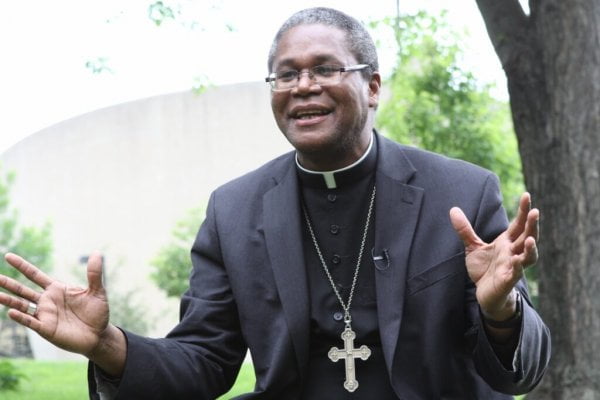 Mgr Pierre André Dumas invite les organismes de droits humains à ne pas influencer le travail de la PNH - Haïti, Mgr Pierre André Dumas, PNH