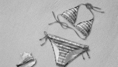 « Santorini en bikini, toutouni » le challenge nouveau d’une jeunesse dépravée - Tu Santorini