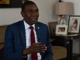 Haïti-Crise : le PM Ariel Henry ignore une invitation du Sénat pour une troisième fois, le sénateur Joseph Lambert lui adresse ses “compliments” - Joseph Lambert