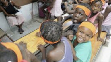 Des centaines d'enfants de Cité Soleil réfugiés à L'école Saint Louis Gonzague - Cité soleil