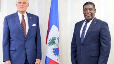 Le Chargé d’affaires américain Eric Stromayer rencontre le ministre de l’intérieur Lizst Quitel - Haïti insécurité