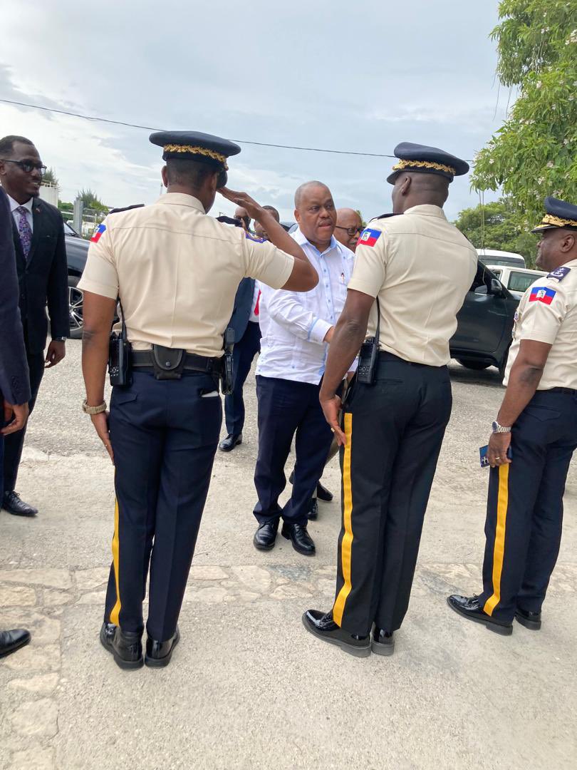 Le Premier ministre Garry Conille arrive en Haïti pour prendre ses fonctions -