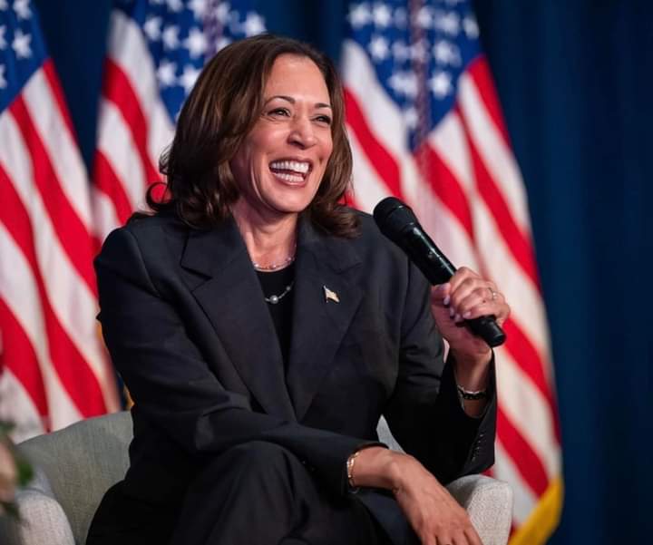 États-Unis -Elections : Kamala Harris, l'espoir démocrate porté par Obama et Biden -