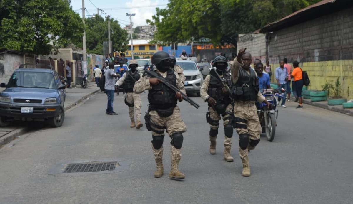 La PNH en Force à Gressier : les bandits écrasés et le Centre-Ville repris - Police