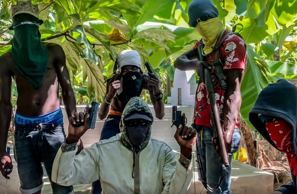 Grosse panique à Arcahaie : coupure des réseaux et attaques criminelles - Attaques criminelles