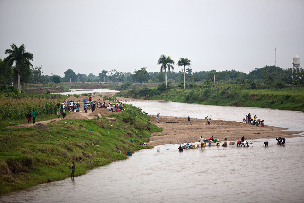 La rivière Massacre empoisonnée par les dominicains: une menace pour l'agriculture haïtienne - Rivière Massacre